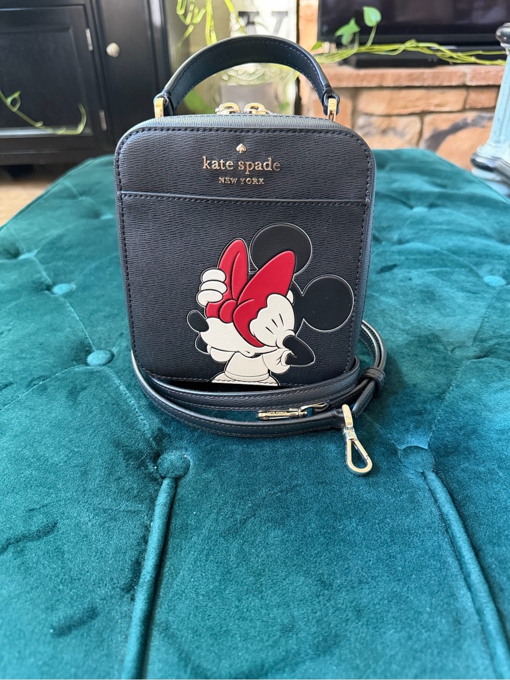 Disney x Kate Spade Minnie Mouse Daisy Crossbody